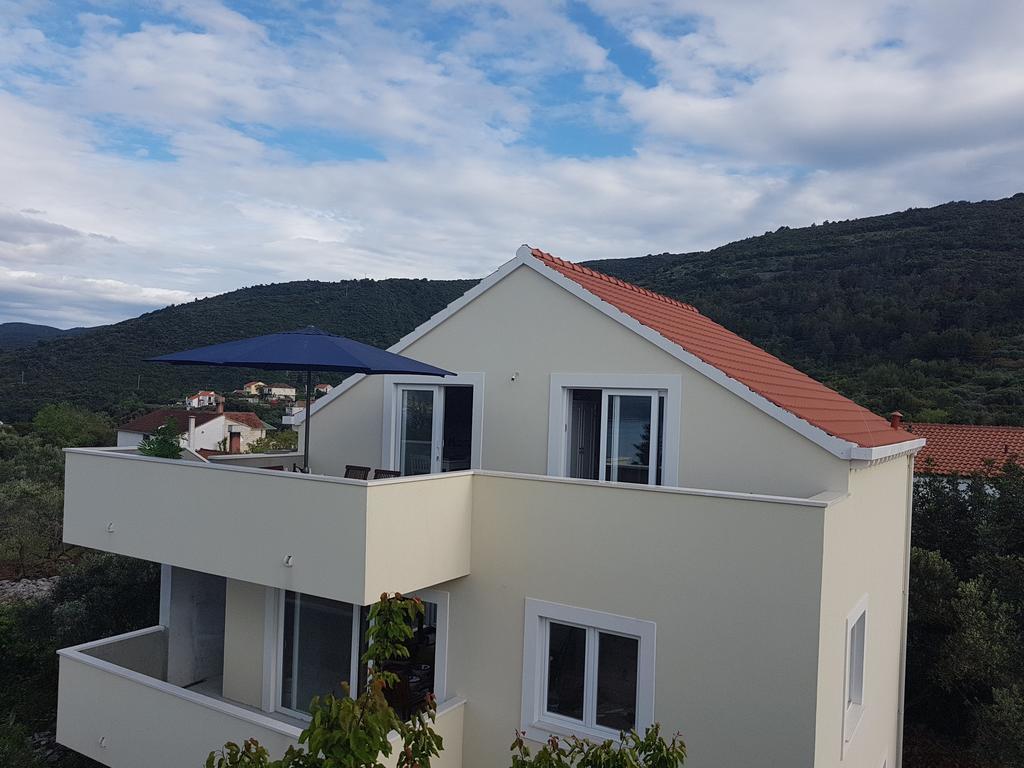 Captain'S Attic Račišće Εξωτερικό φωτογραφία