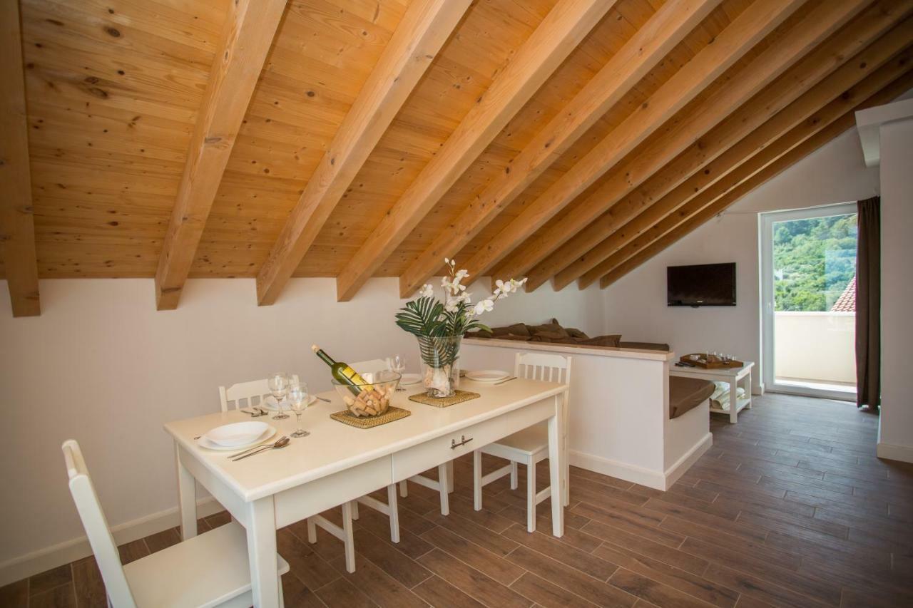 Captain'S Attic Račišće Εξωτερικό φωτογραφία
