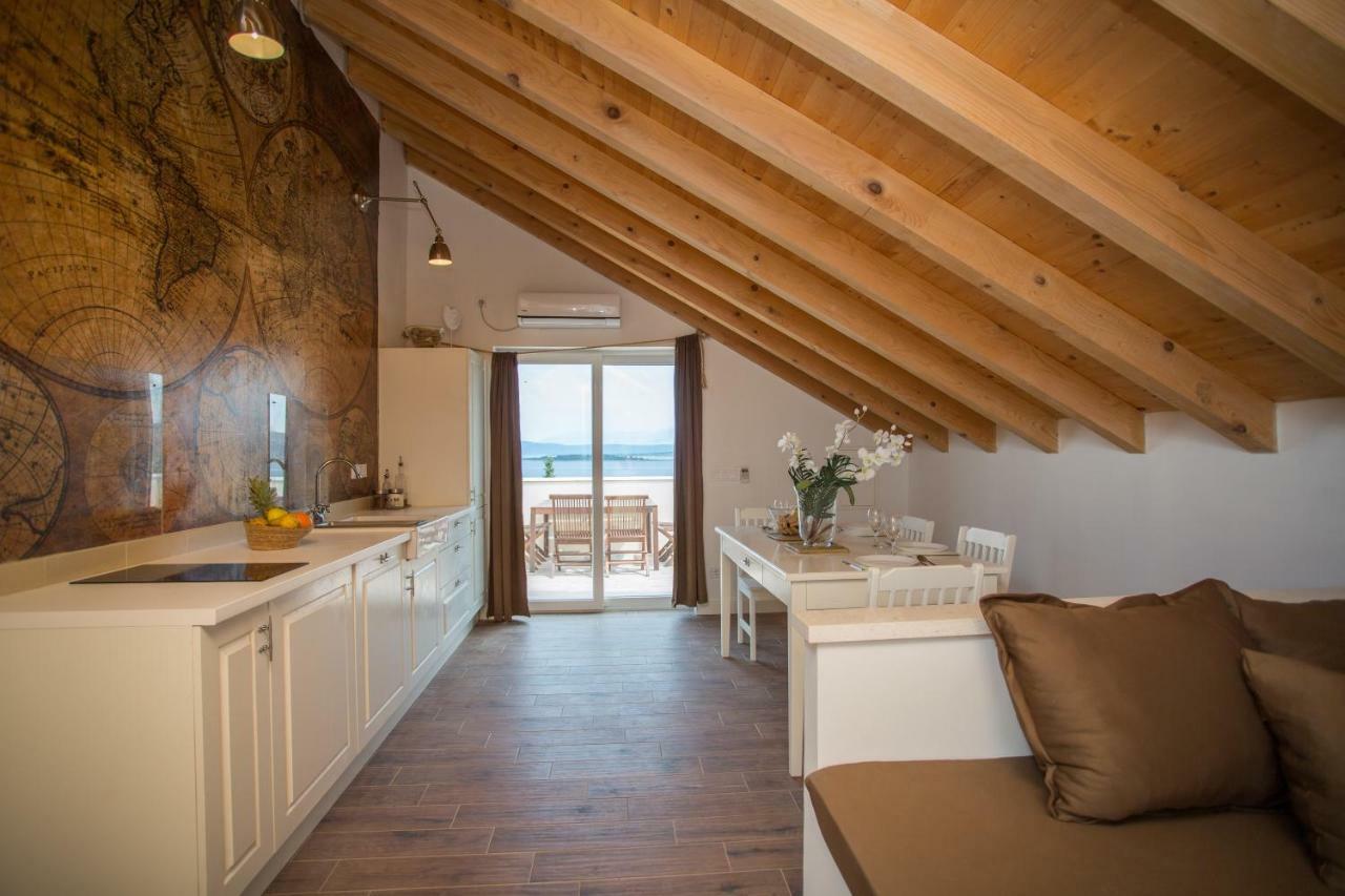 Captain'S Attic Račišće Εξωτερικό φωτογραφία
